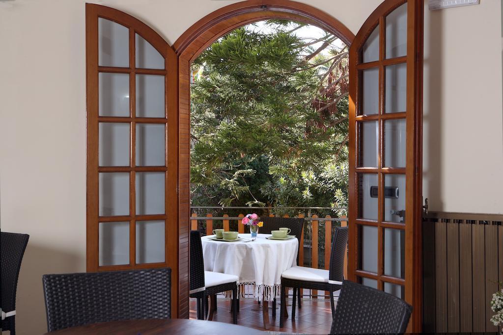 B&B Villa Rodriguez มิลาซโซ ภายนอก รูปภาพ